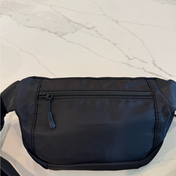 Foldie Black Waist Bag With RFID Block - Picture 3 of 4